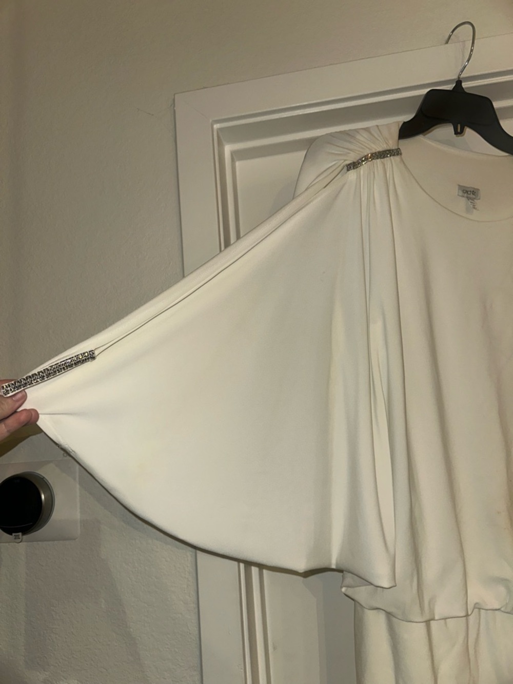 Cache Dress - Picture 3 of 10